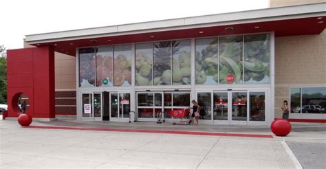 Target fort wayne - Target Store Fort-Wayne-Sw, Fort Wayne, Indiana. 198 likes · 4 talking about this · 2,651 were here. Visit your Target in Fort Wayne, IN for all your...